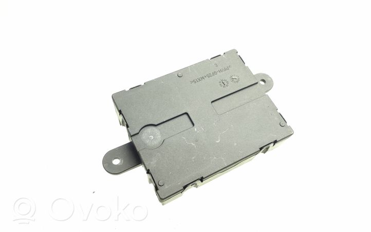 Land Rover Defender Oven ohjainlaite/moduuli M8E214D620CA