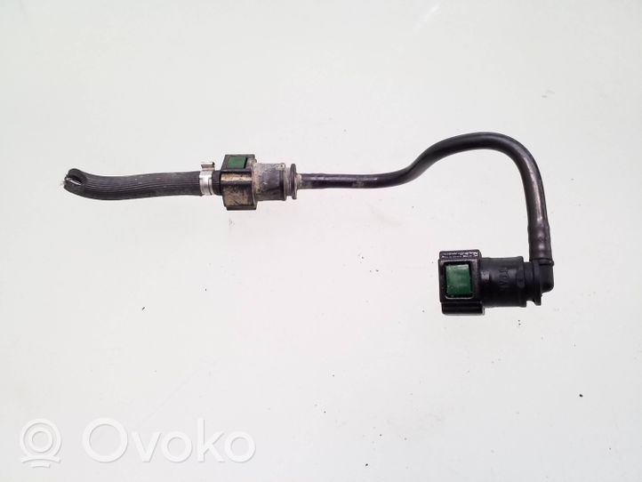 Ford Mondeo MK IV Tuyau d'alimentation conduite de carburant 