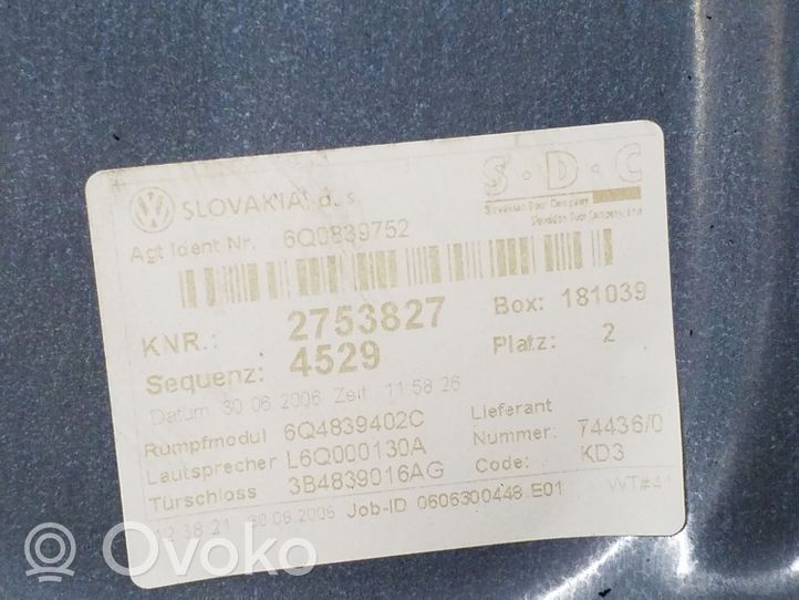 Volkswagen Polo IV 9N3 Ręczny podnośnik szyby drzwi tylnych 6Q0839752