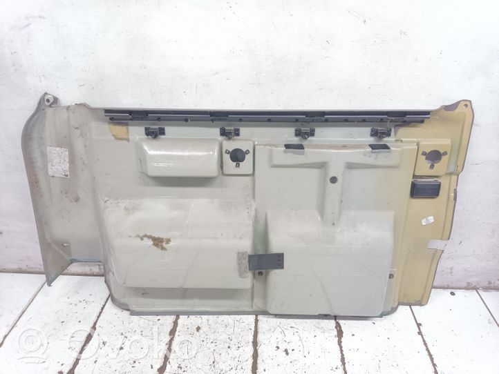 Volkswagen Multivan T4 Revestimiento lateral del maletero/compartimento de carga 703867039A