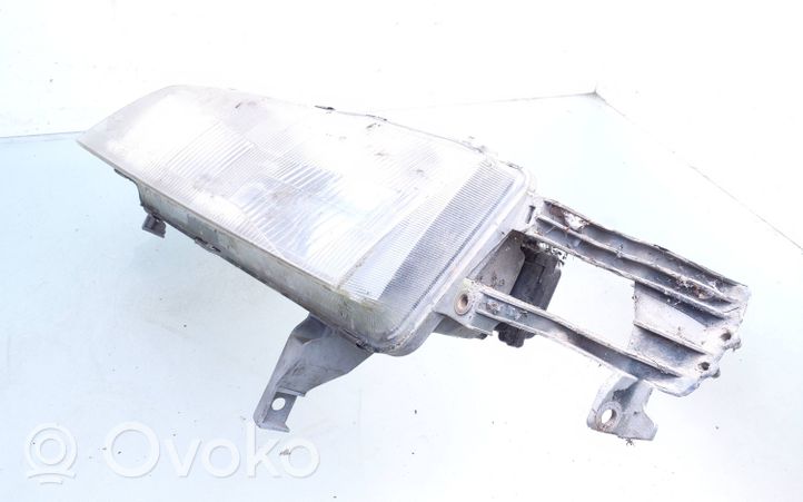 Honda Accord Lampa przednia 00166791