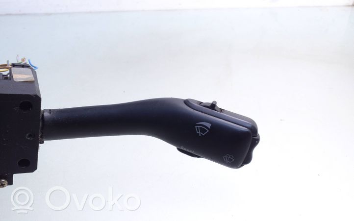 Audi A6 S6 C5 4B Commodo, commande essuie-glace/phare 8L0953513A