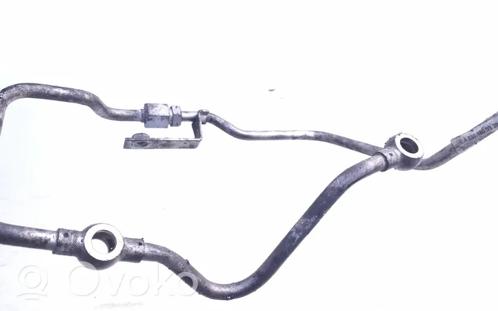 Mercedes-Benz E W212 Tubo flessibile mandata olio del turbocompressore turbo A6511800320