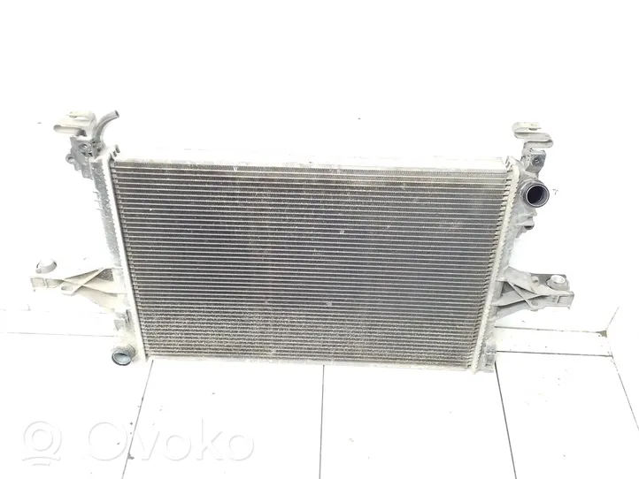 Volvo V70 Coolant radiator 876118U