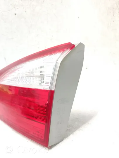 Ford Focus Tailgate rear/tail lights BM5113A602DC