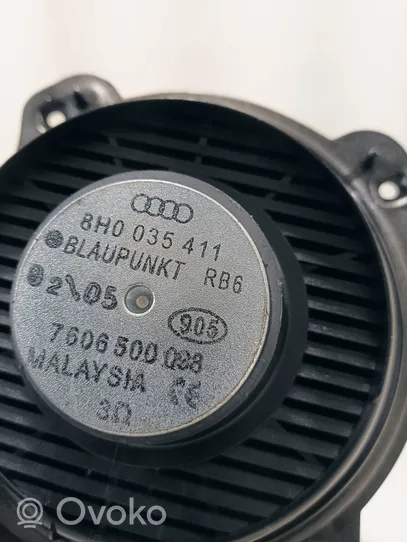 Audi A3 S3 8P Garsiakalbis (-iai) galinėje palangėje 8H0035411