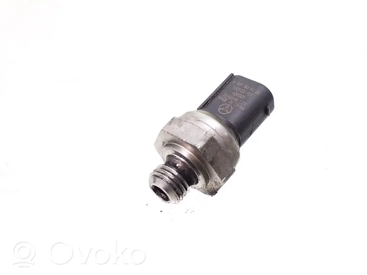 Mercedes-Benz E W211 Abgasdrucksensor Differenzdrucksensor A0071534328