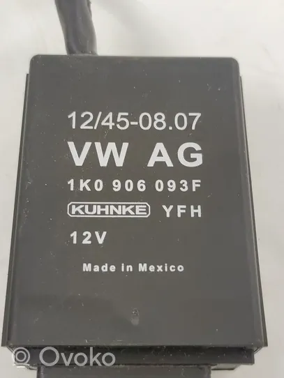 Volkswagen Golf VI Unidad de control/módulo de la bomba de inyección de combustible 1K0906093F