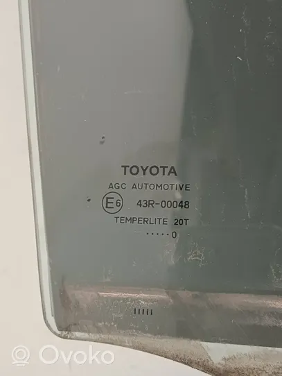 Toyota Avensis T270 Fenster Scheibe Tür hinten 