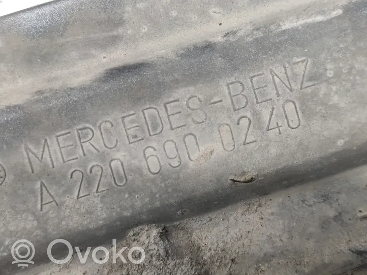 Mercedes-Benz S W220 Marche-pieds A2206900240