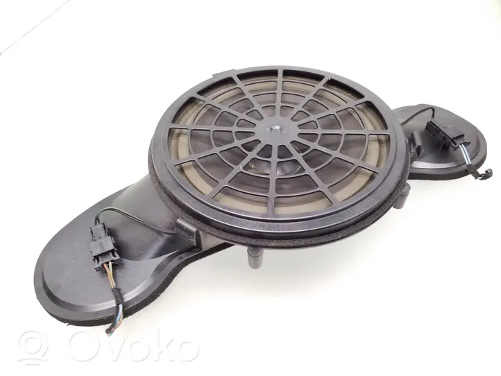 Mercedes-Benz S W220 Subwoofer-bassokaiutin A2208204802