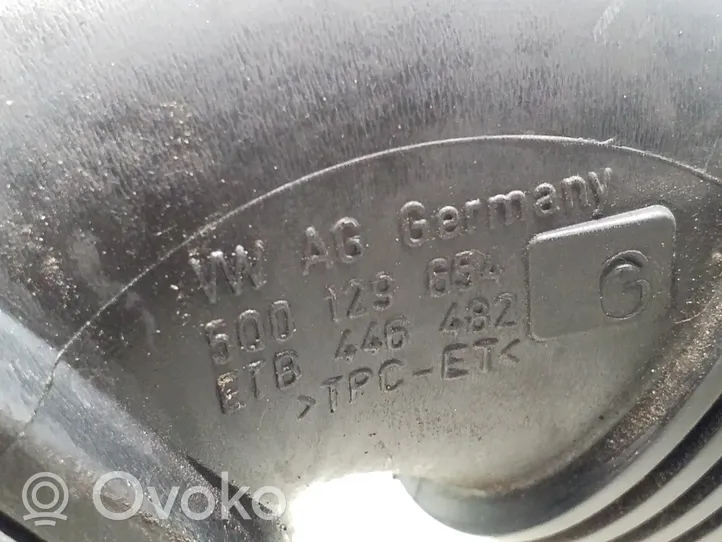 Volkswagen Golf VII Turbo air intake inlet pipe/hose 5Q0129635
