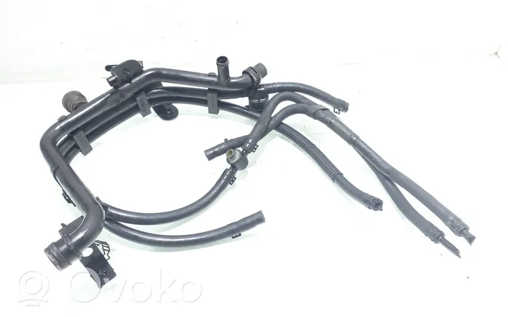 Audi A4 S4 B6 8E 8H Tuyau d'alimentation conduite de carburant 038906081B