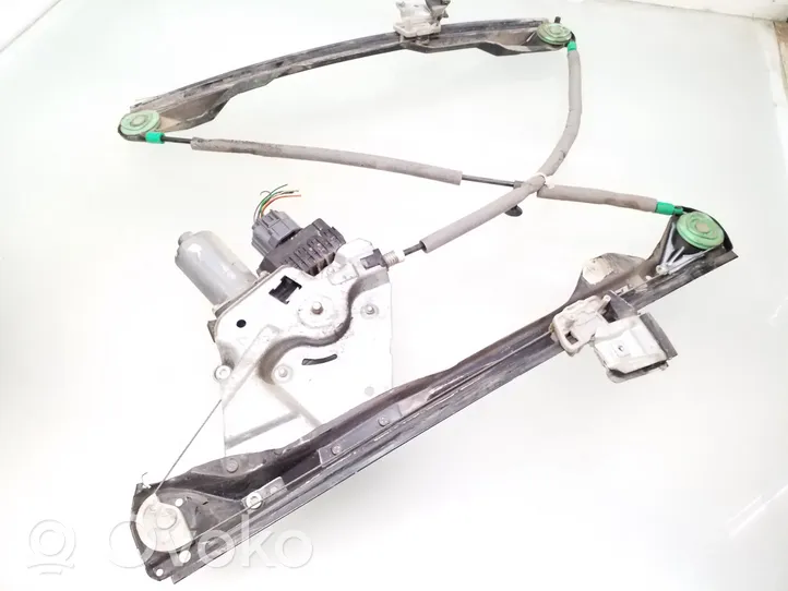 Ford Focus Alzacristalli della portiera anteriore con motorino 0130821757