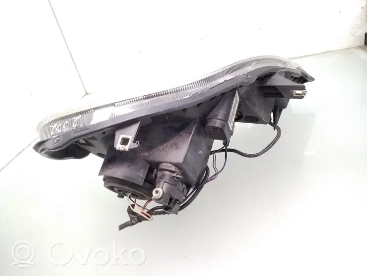 Opel Vivaro Lampa przednia 93859829