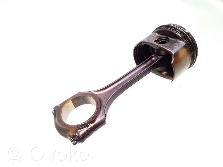 Mercedes-Benz Vaneo W414 Piston with connecting rod 