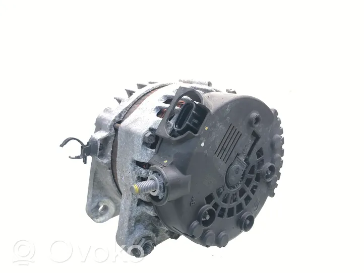 Hyundai i30 Generatore/alternatore 373002A850