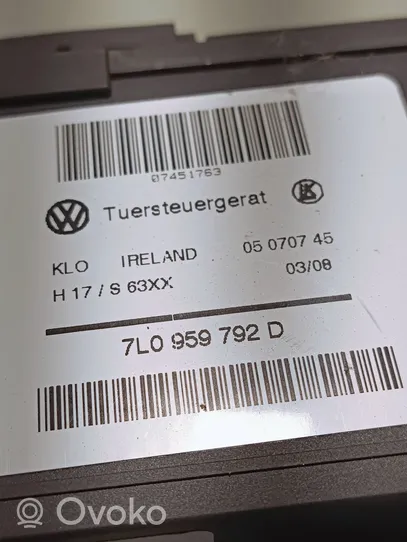 Volkswagen Touareg I Moteur de lève-vitre de porte avant 7L0959792D