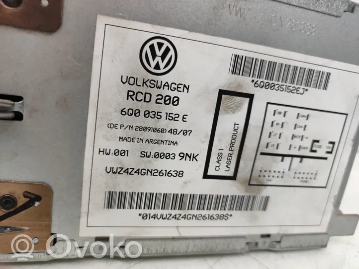 Volkswagen Polo Unité principale radio / CD / DVD / GPS 6Q0035152E