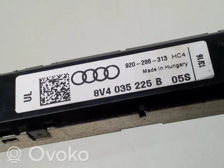 Audi A3 S3 8V Wzmacniacz anteny 8V4035225B