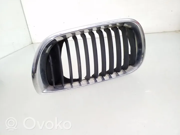 BMW 3 E46 Grille de calandre avant 7030549