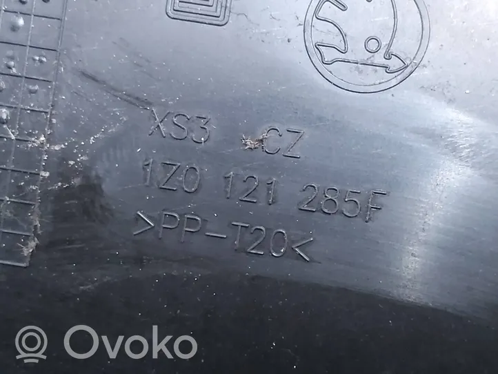 Skoda Octavia Mk2 (1Z) Ilmanoton kanavan osa 1Z0121285F