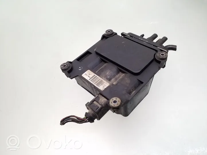 Volkswagen PASSAT B6 Zawór podciśnienia / Elektrozawór turbiny 3C0906625