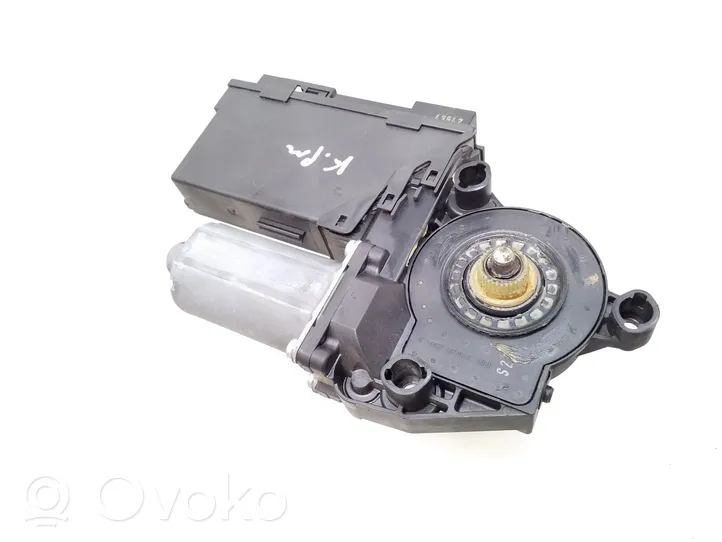 Audi A4 S4 B7 8E 8H Front door window regulator motor 0130821765