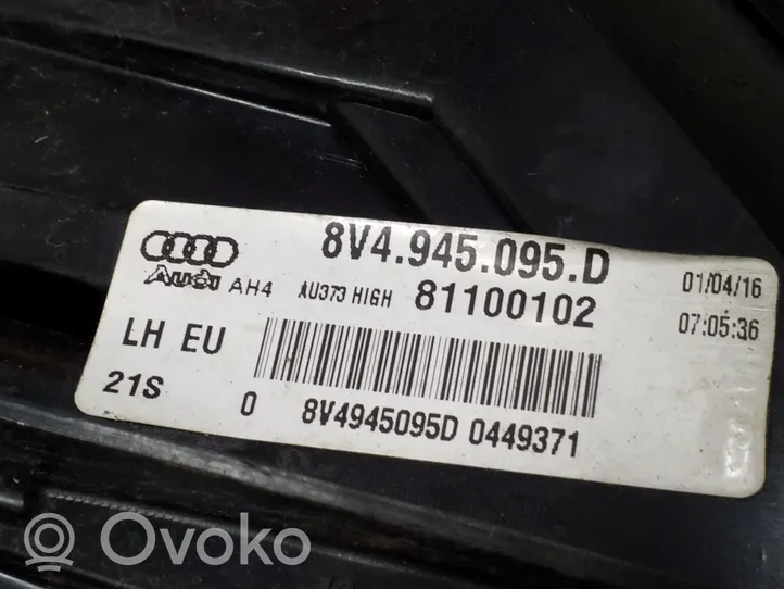 Audi A3 S3 8V Lampa tylna 8V4945095D