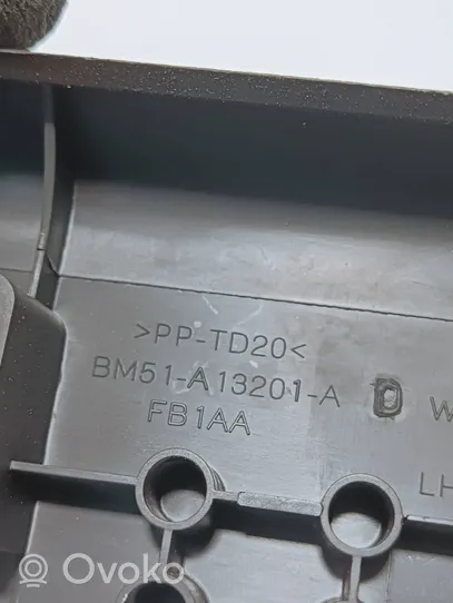 Ford Focus Priekinio slenksčio apdaila (vidinė) BM51A13201A