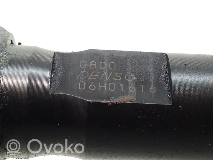 Opel Vectra C Fuel injector 0800