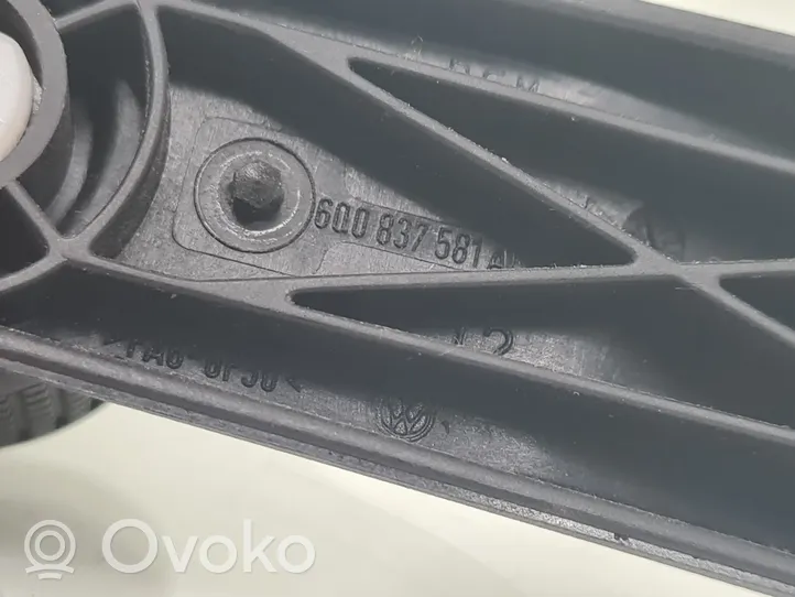 Volkswagen PASSAT B6 Poignée manivelle de lève-vitre de porte arrière 6Q0837581A