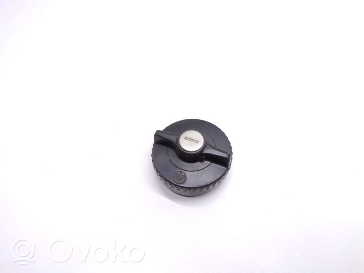 BMW 3 E30 Fuel tank filler cap 