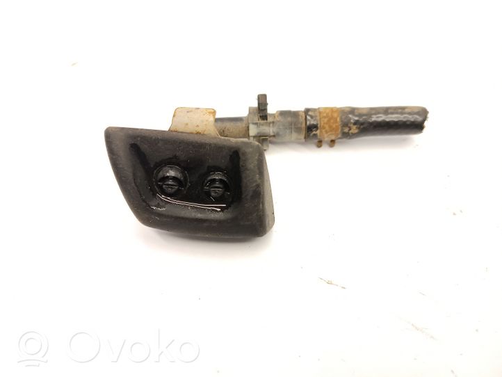 Land Rover Discovery 3 - LR3 Ugello a spruzzo lavavetri per faro 21724