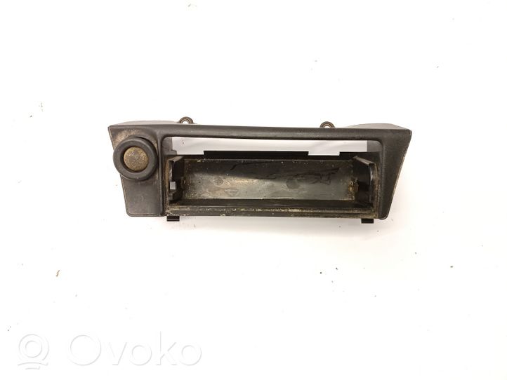 BMW 3 E30 Panel popielniczki deski rozdzielczej 51161929459