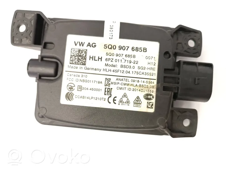 Volkswagen Golf VII Capteur radar d'angle mort 5Q0907685B