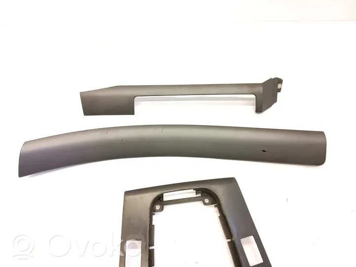 BMW 3 E46 Rivestimento del pannello 8196103