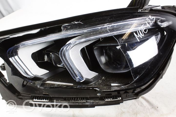 Mercedes-Benz GLE AMG (W166 - C292) Lampa przednia A1679065906