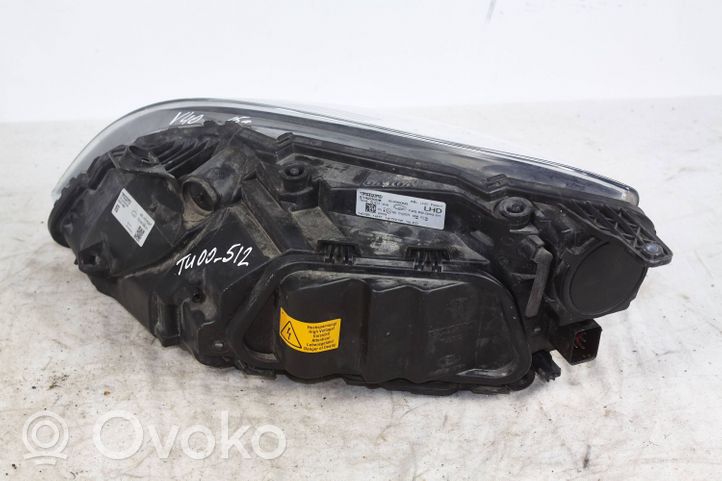 Volvo V40 Phare frontale 31420008