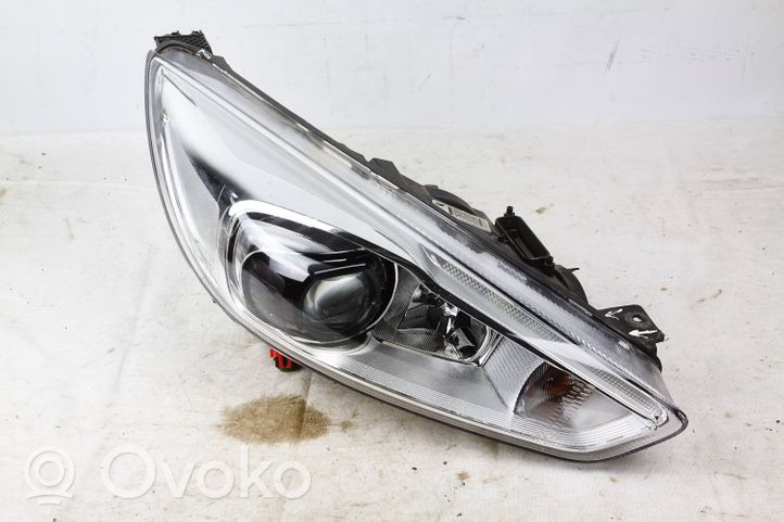 Ford Focus ST Lampa przednia F1EB13D154AE