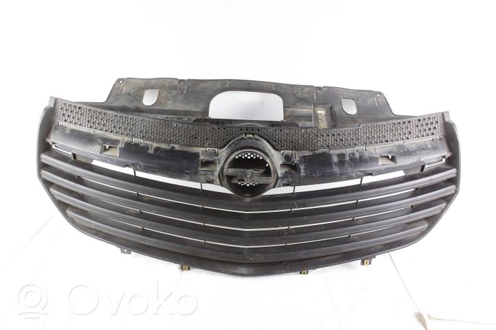 Opel Vivaro Etupuskurin ylempi jäähdytinsäleikkö 623104066R