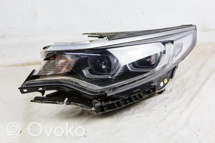 KIA Optima Lampa przednia 92101A8800