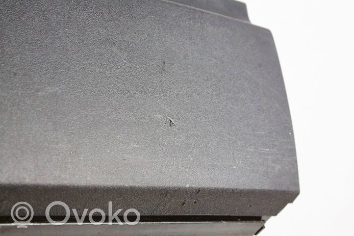 Opel Mokka B Takaoven lista (muoto) 9841010780