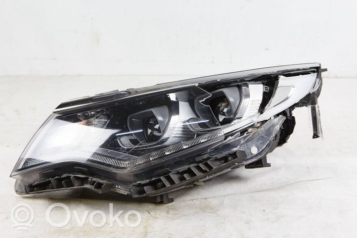 KIA Optima Lampa przednia 92101D4300