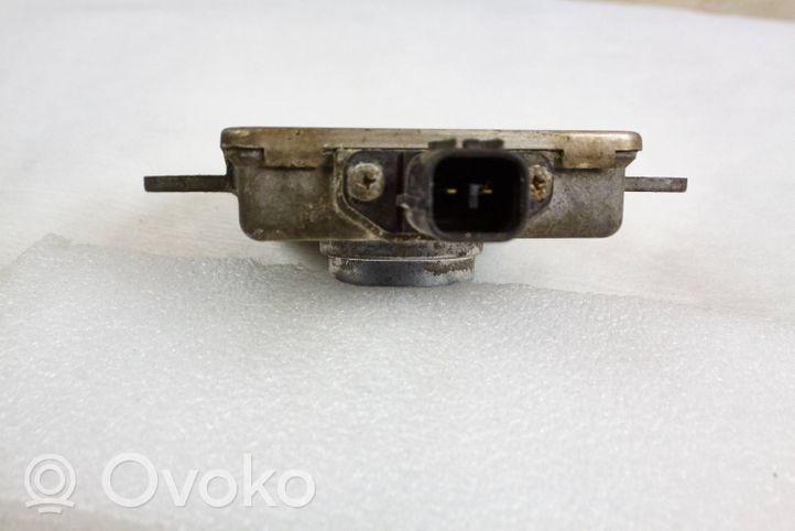 Mazda 3 I Module de ballast de phare Xenon W3T15671