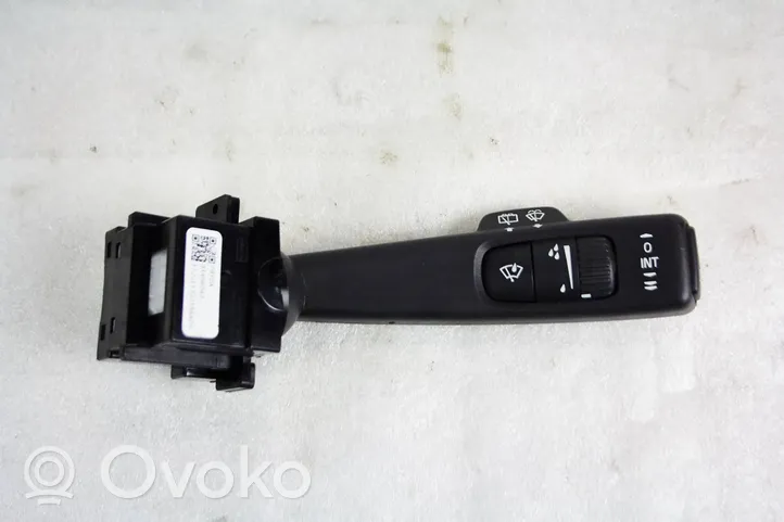 Volvo V40 Cross country Interruptor/palanca de limpiador de luz de giro 31456042