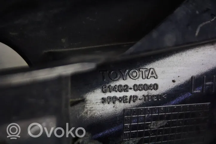 Toyota Avensis T270 Декоративная решётка противотуманной фары 8148205040