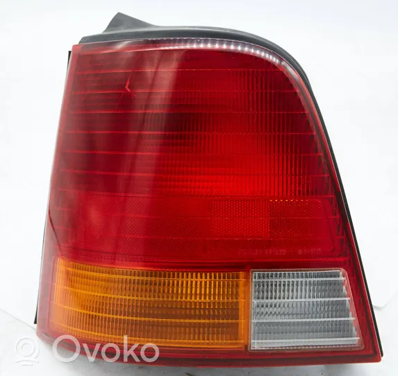 Honda Odyssey Luz trasera/de freno 0431239L