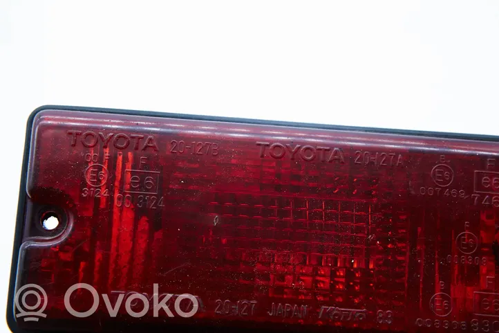 Toyota RAV 4 (XA20) Lampa zderzaka tylnego 