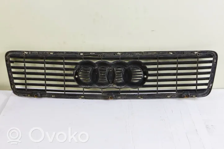 Audi 100 S4 C4 Grotelės priekinės 4a0853651